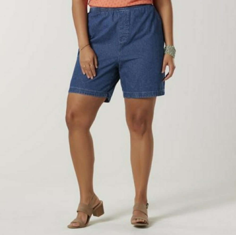 💙 *NWT* Basic Editions Denim Shorts